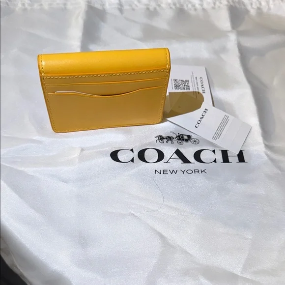 Coach Mustard Yellow Leather Card Holder - Picture 3 of 3